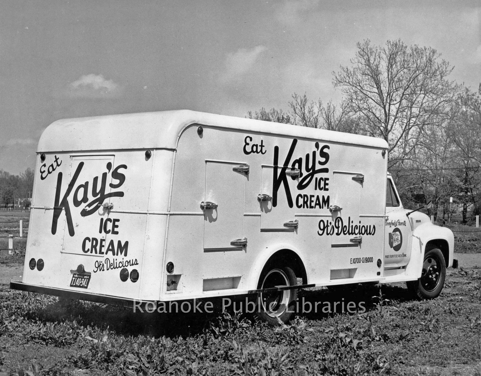 Davis 48.31a Kays Truck.jpg